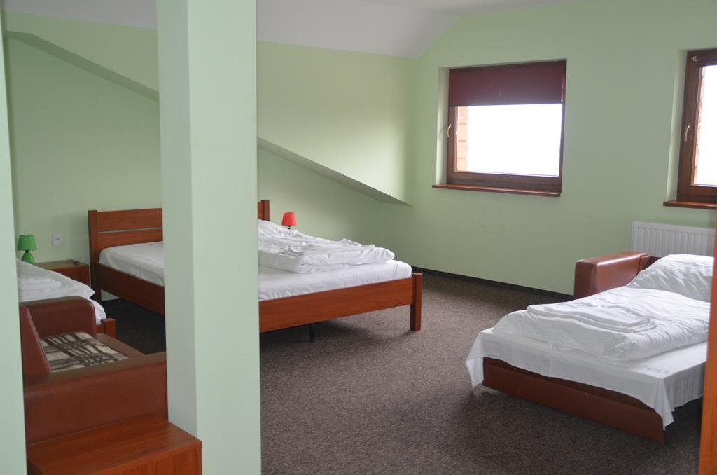Hotel Tenis Chrząstowice Habitación foto